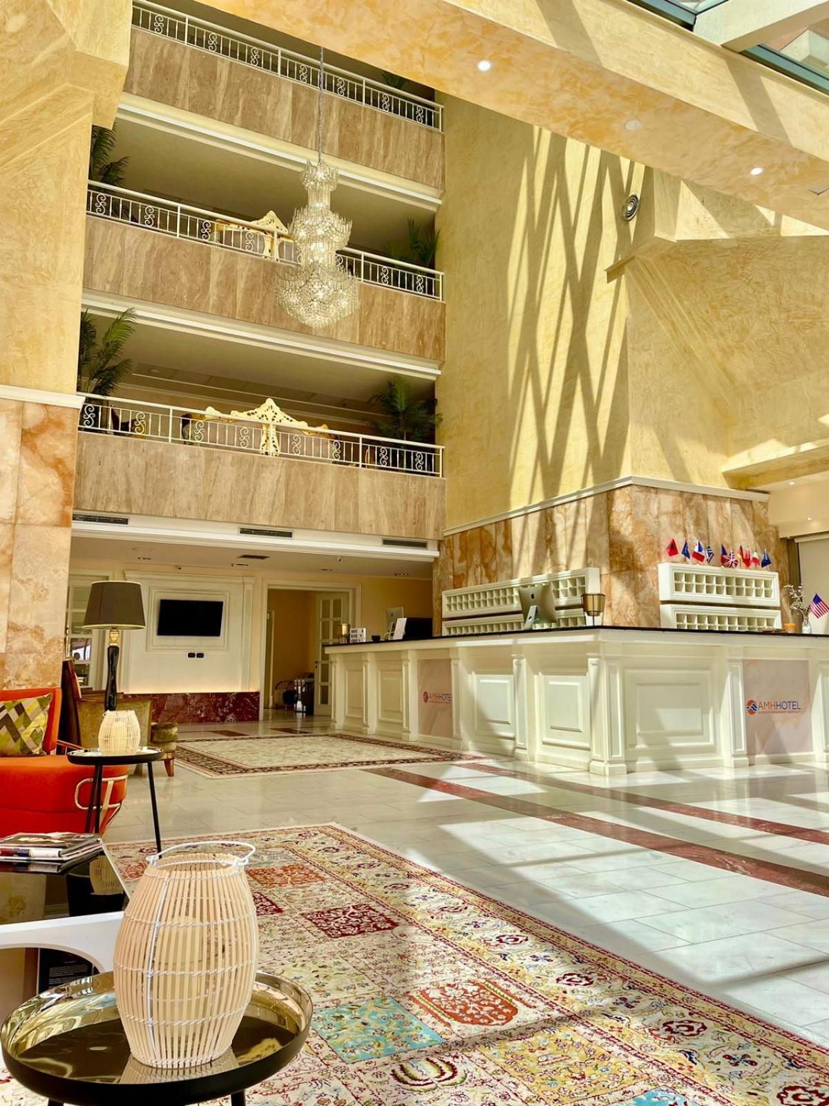 Amh Hotel Дуррес Экстерьер фото